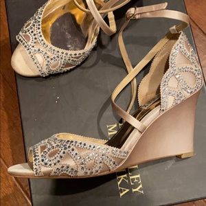 Badgley Mischka Nude Satin Strappy Wedge Pump